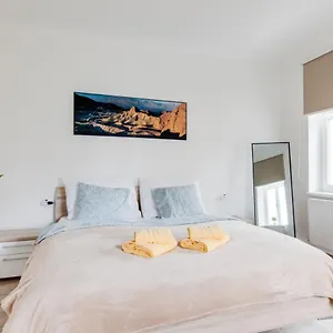  Apartament Modern, Bright And Spacious