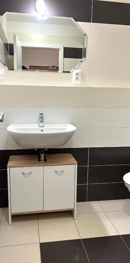 Apartment Prague-2 Rooms Free Parking