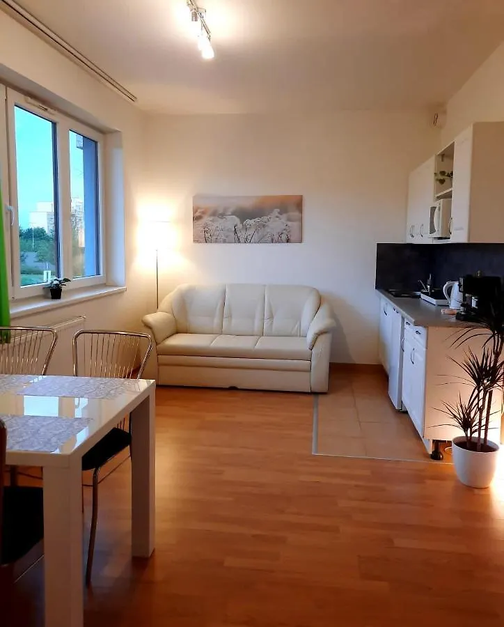 Apartment Prague-2 Rooms Free Parking